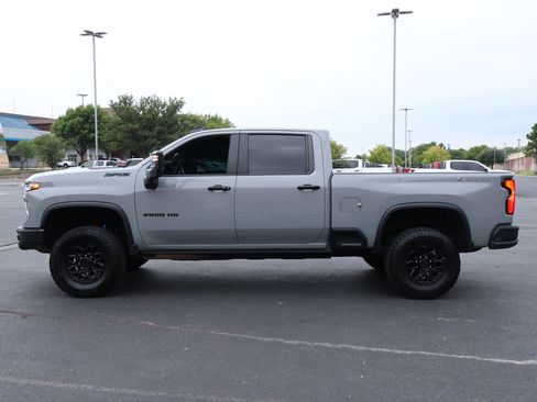 Used 2025 Chevrolet Silverado 2500 ZR2 w/ ZR2 Bison Edition AWD/4WD image 36