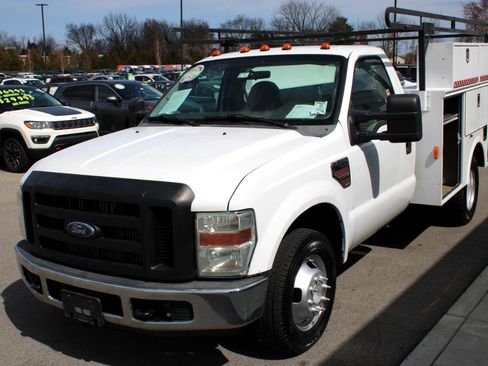 Used 2008 Ford F350 XL image 3