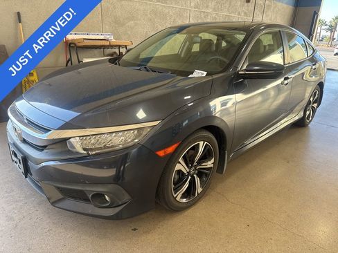 Used 2018 Honda Civic Touring image 1