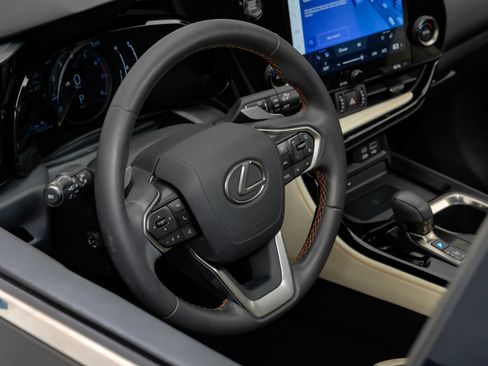 Used 2023 Lexus NX 350 AWD image 20