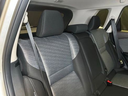 Used 2023 Nissan Rogue SV AWD/4WD image 18