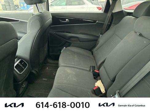 Used 2019 Kia Sorento L FWD image 10
