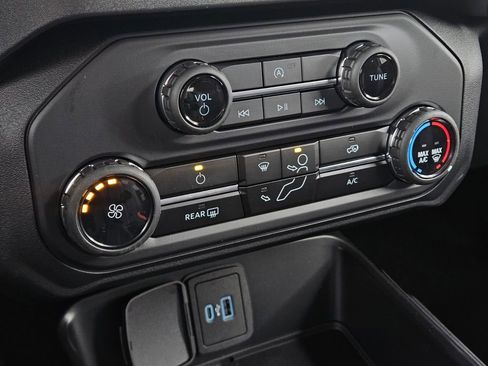 New 2025 Ford Bronco 2-Door AWD/4WD image 13