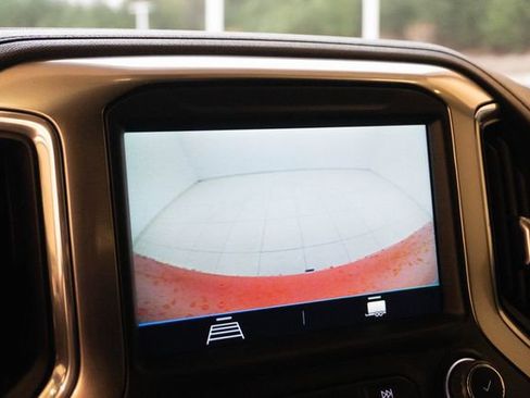 Used 2021 Chevrolet Silverado 1500 LT image 31