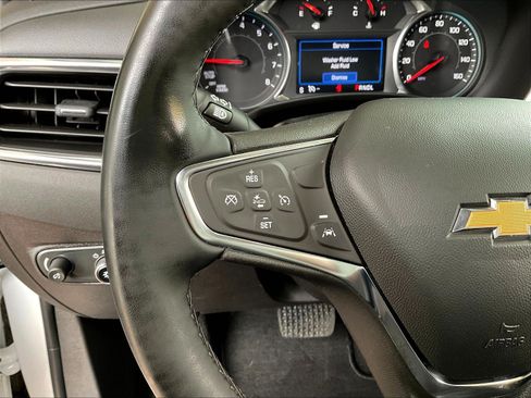 Used 2023 Chevrolet Equinox LT FWD image 14