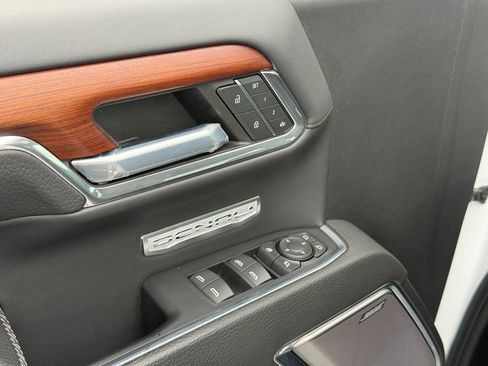 Used 2022 GMC Sierra 1500 Denali w/ Technology Package image 23