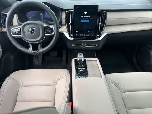 New 2026 Volvo XC90 B6 Plus w/ Protection Package Premier AWD/4WD image 11