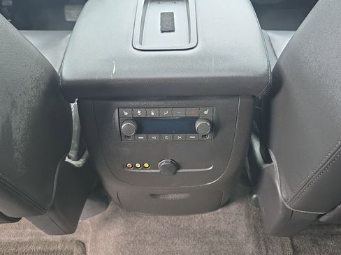 Used 2014 Chevrolet Tahoe LTZ image 22