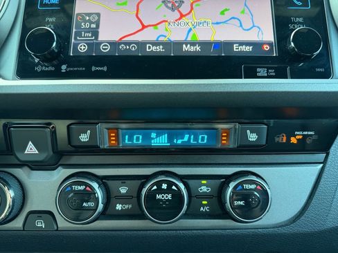 Used 2018 Toyota Tacoma TRD Pro image 21