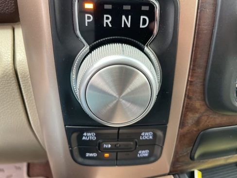 Used 2017 RAM 1500 Laramie Longhorn image 15