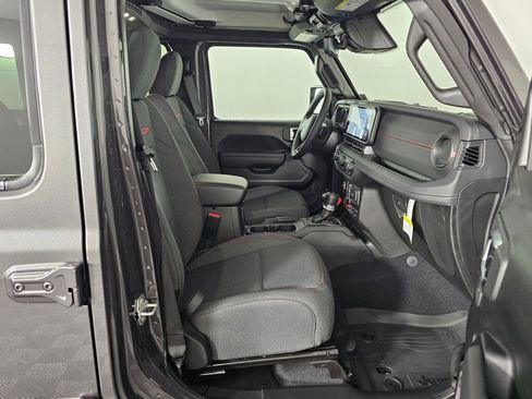 New 2026 Jeep Wrangler Unlimited Rubicon AWD/4WD image 38