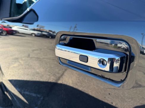 Used 2019 Ford F150 Platinum w/ FX4 Off-Road Package AWD/4WD image 14