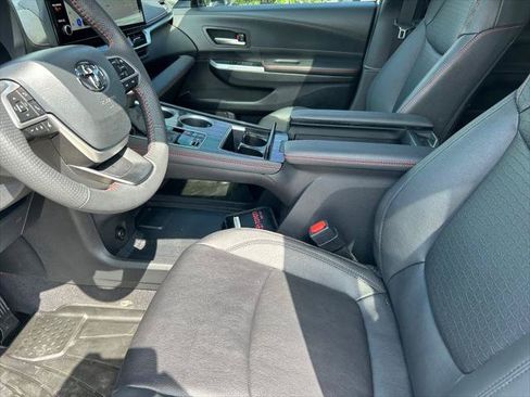 Certified 2025 Toyota Sienna XSE w/ XSE Plus Package FWD image 11