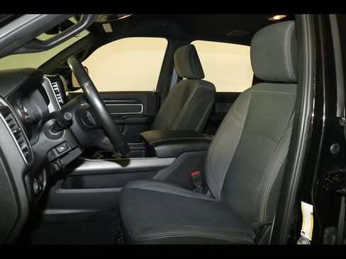 Used 2022 RAM 2500 Big Horn w/ Level B Equipment Group image 22