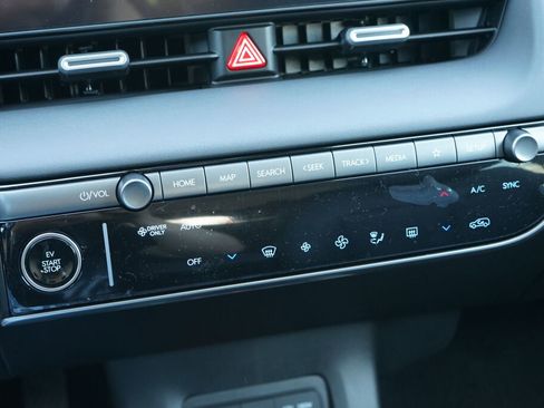 New 2026 Hyundai Ioniq 5 Limited image 15