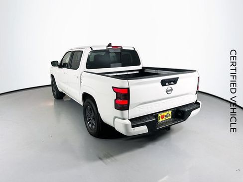 Certified 2025 Nissan Frontier SV w/ SV Convenience Package RWD image 7