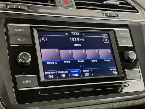 Used 2023 Volkswagen Tiguan S image 21