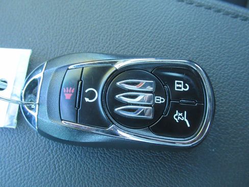 Used 2024 Buick Envista Preferred w/ Convenience I Package FWD image 29