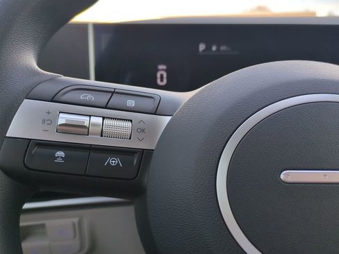 New 2026 Hyundai Tucson Blue SE image 28