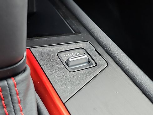 New 2026 Nissan Kicks SR w/ Cold Weather Package image 16