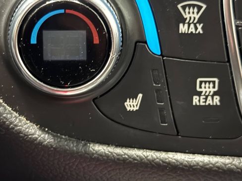 Used 2022 Chevrolet Equinox LT AWD/4WD image 44