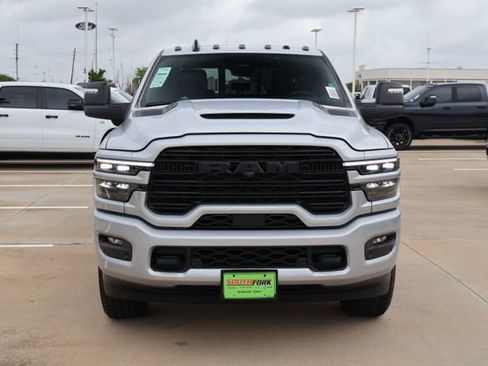 New 2026 RAM 2500 Laramie AWD/4WD image 2