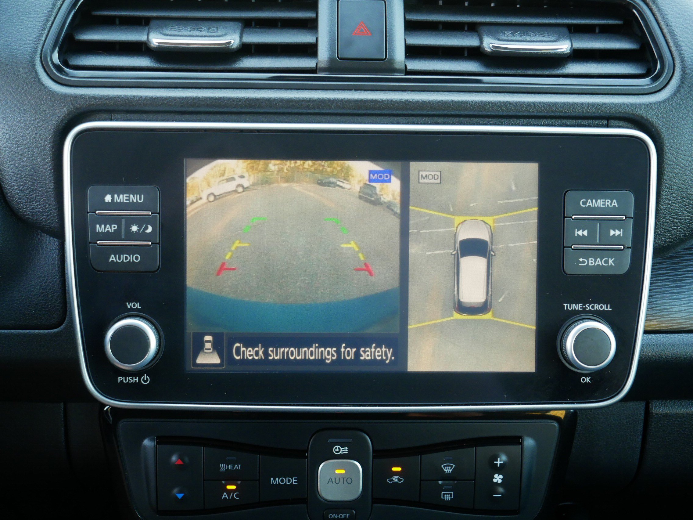 Certified 2025 Nissan Leaf SV Plus FWD image 27