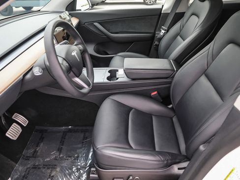 Used 2022 Tesla Model Y Performance AWD/4WD image 17