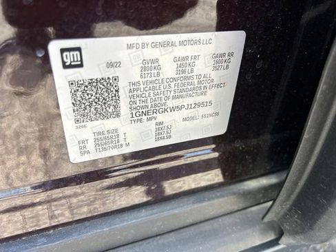 Used 2023 Chevrolet Traverse LT FWD image 33
