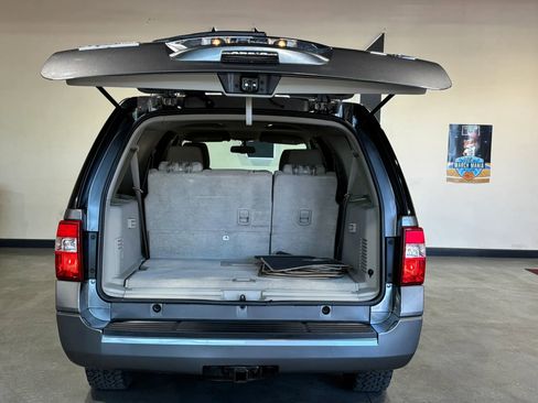 Used 2010 Ford Expedition EL XLT AWD/4WD image 9