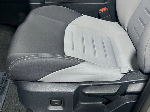 Used 2025 Toyota Tacoma TRD Off-Road image 16