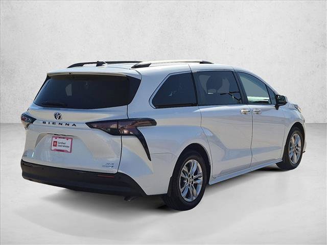 Used 2023 Toyota Sienna XLE w/ XLE Plus Package AWD/4WD image 5