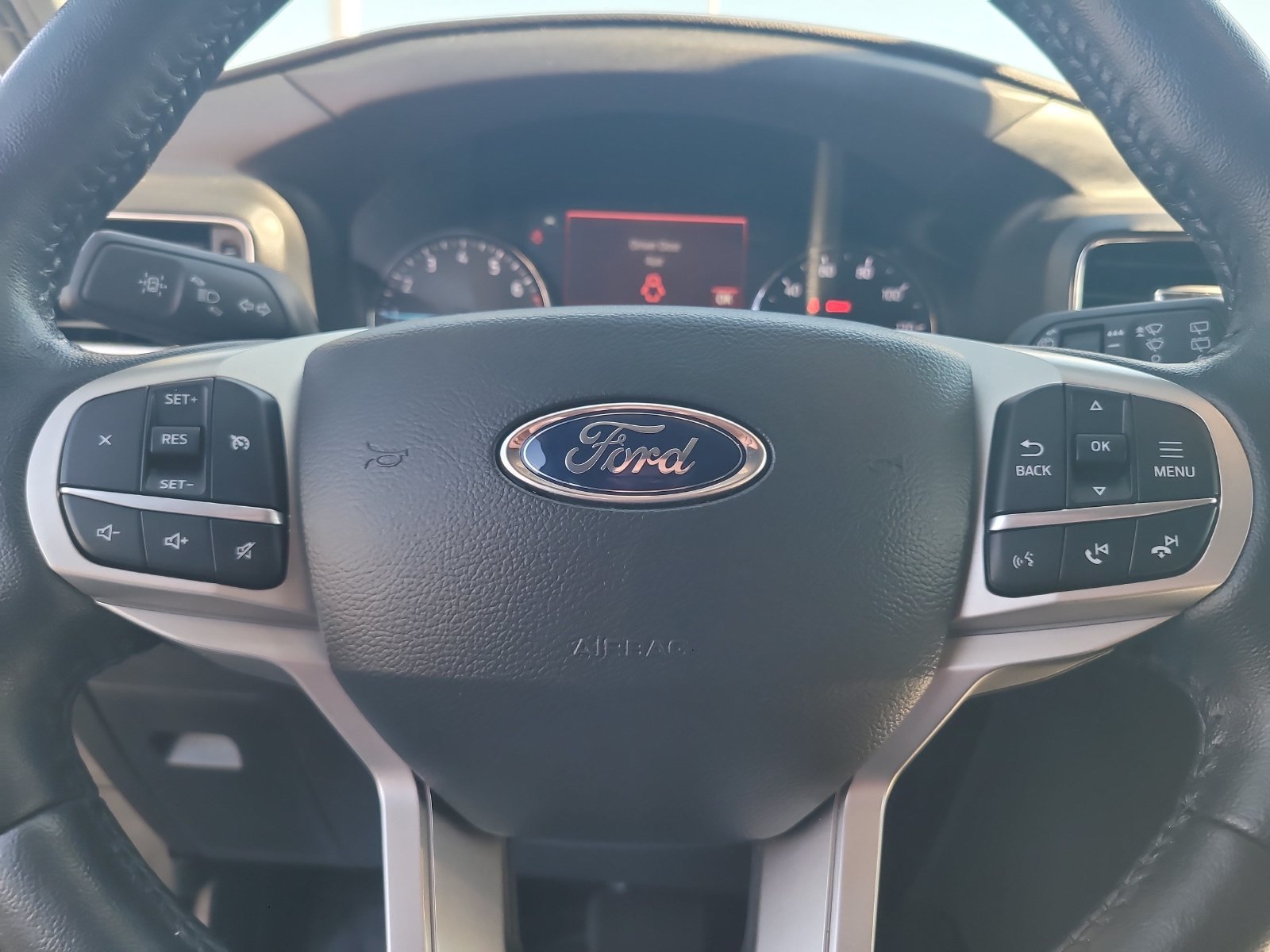 Used 2021 Ford Explorer XLT w/ Equipment Group 202A RWD image 13