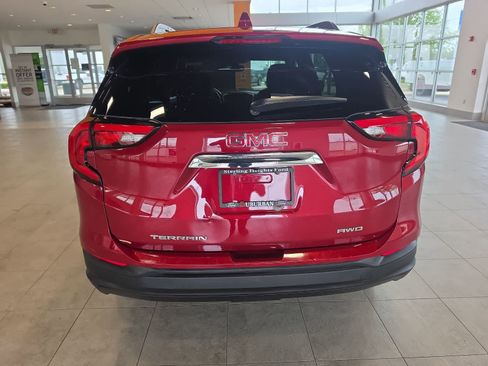 Used 2019 GMC Terrain SLE w/ Driver Convenience Package AWD/4WD image 9