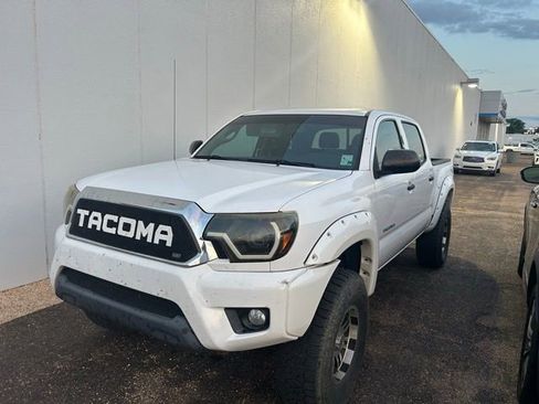 Used 2012 Toyota Tacoma 4x4 Double Cab w/ SR5 Pkg image 2