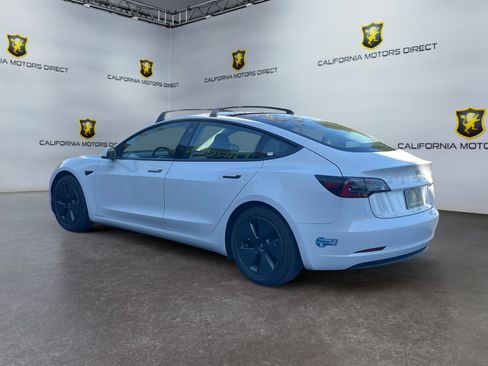 Used 2021 Tesla Model 3 Standard Range Plus image 3