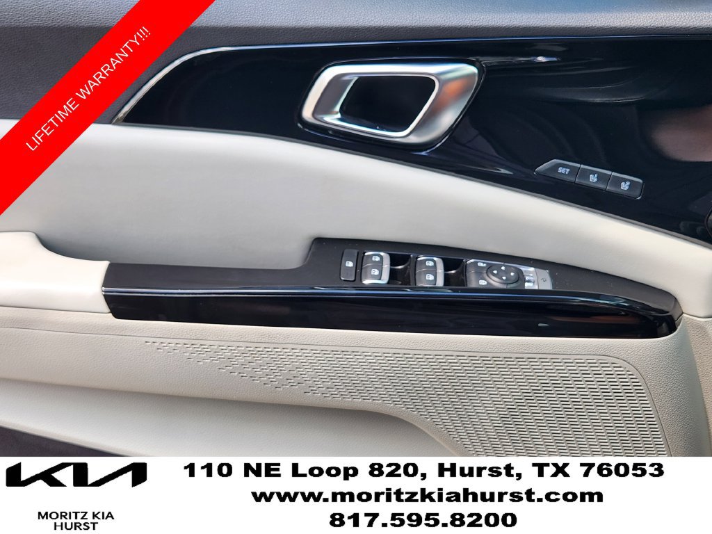 Used 2023 Kia Carnival SX Prestige FWD image 24