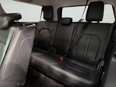 Used 2018 Ford Expedition Max Platinum RWD image 11