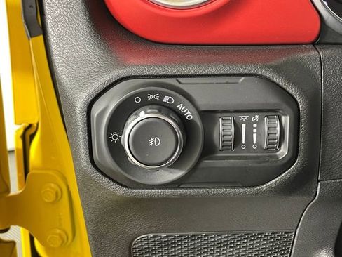 Used 2021 Jeep Wrangler Unlimited Rubicon AWD/4WD image 14