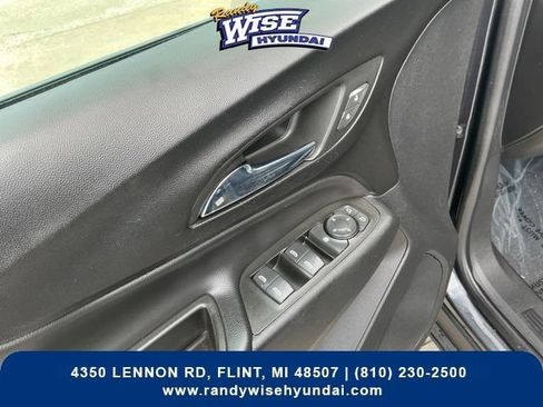 Used 2022 Chevrolet Equinox LT AWD/4WD image 14