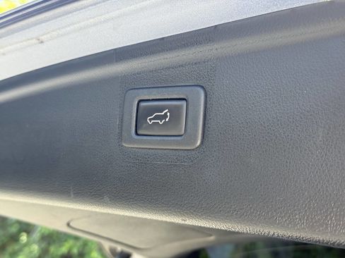 Used 2015 Subaru Outback 2.5i Limited w/ Popular Package #4 AWD/4WD image 25