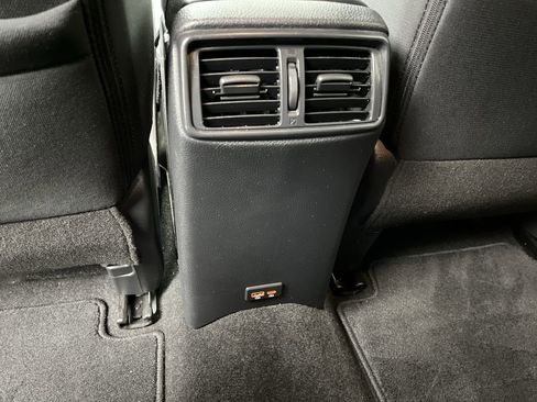 Used 2020 Nissan Rogue S w/ Special Edition Package image 10