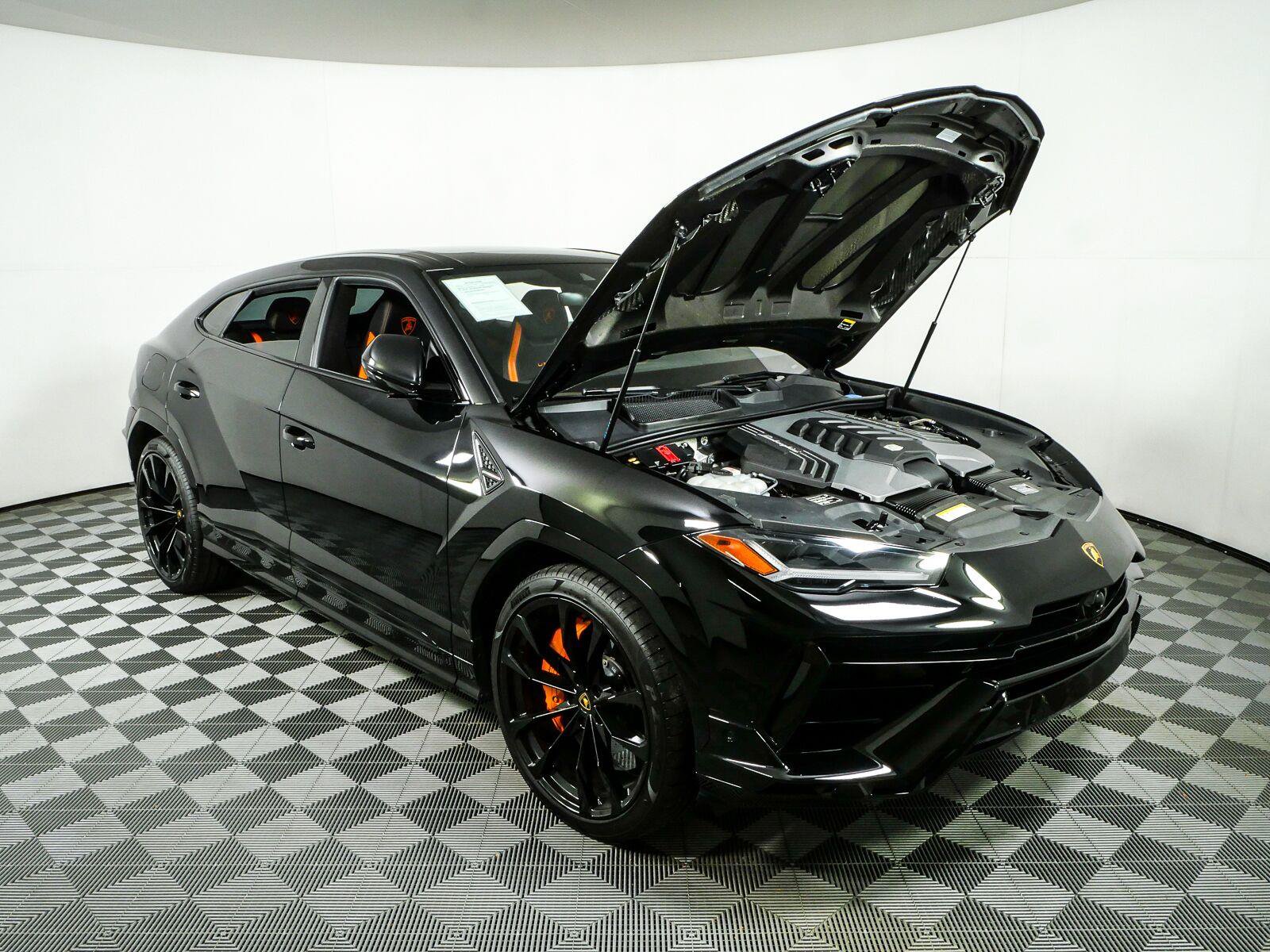 Used 2024 Lamborghini Urus S AWD/4WD image 35