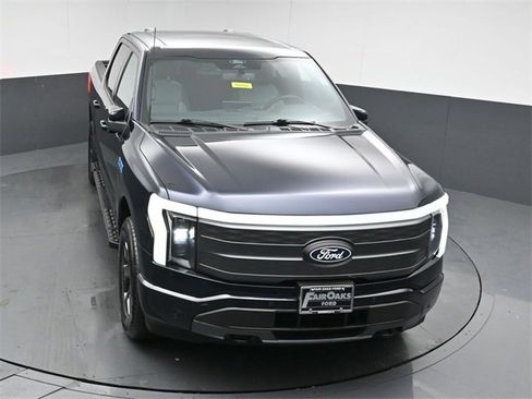 Used 2024 Ford F150 Lightning Lariat image 47