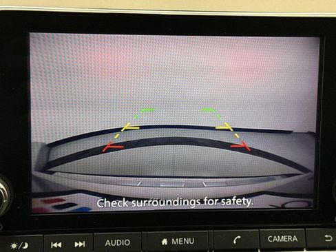 Used 2023 Nissan Rogue SV image 15