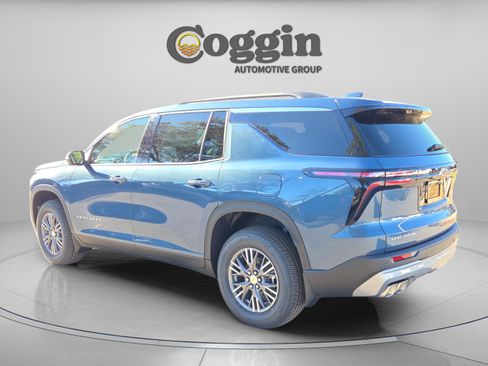 New 2026 Chevrolet Traverse LT w/ Driver Confidence Package FWD image 4