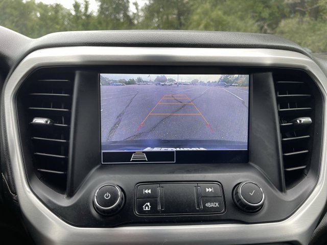 Used 2021 GMC Acadia SLE w/ Driver Convenience Package FWD image 15