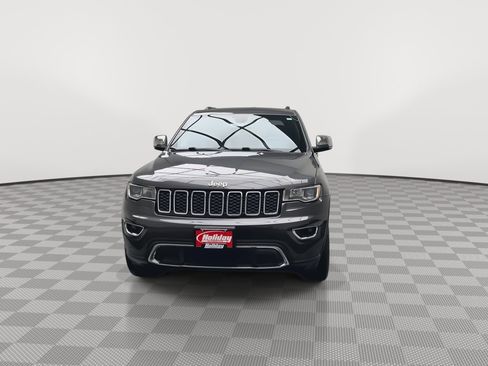 Used 2017 Jeep Grand Cherokee Limited w/ Trailer Tow Group IV image 34