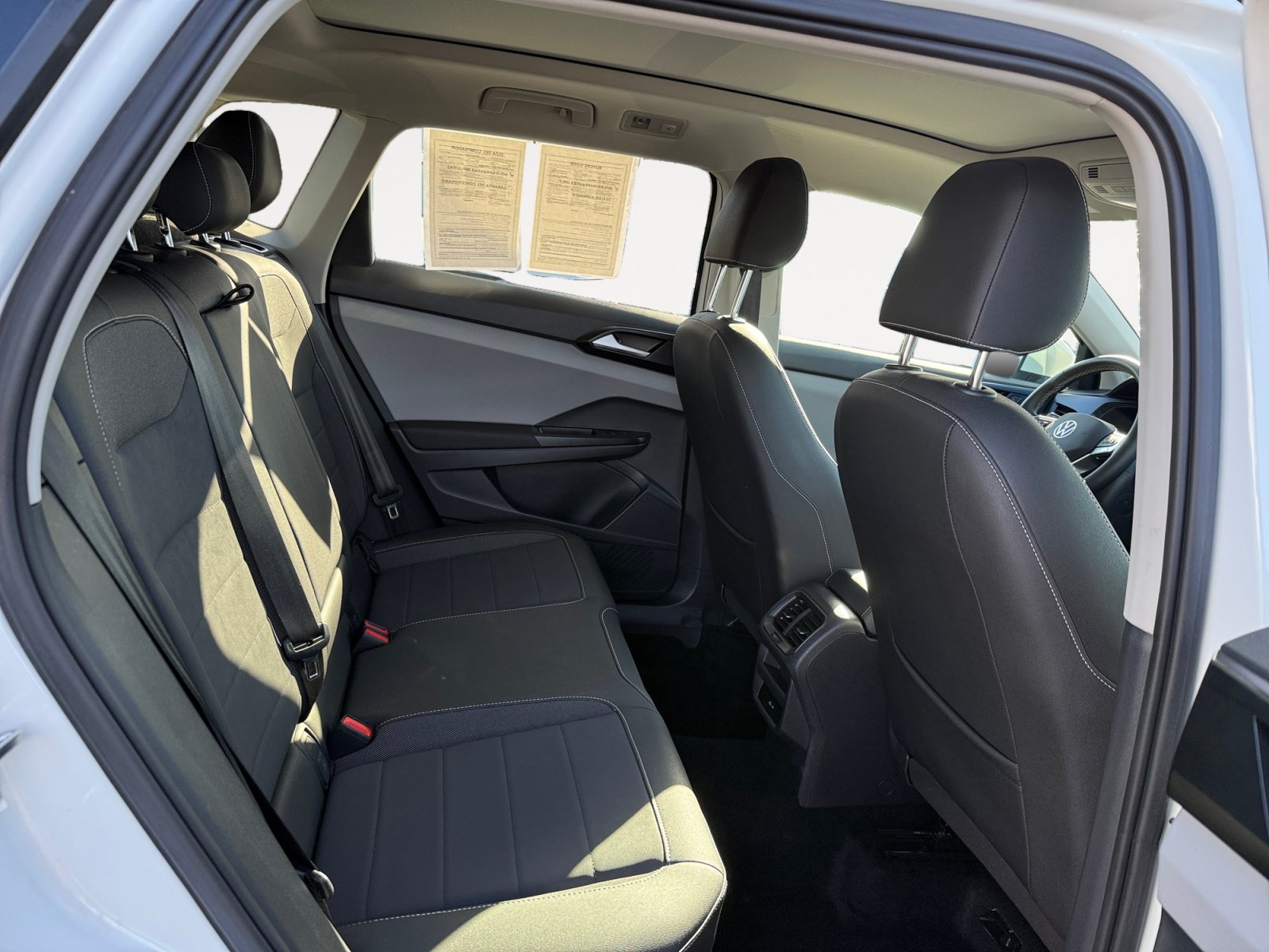 Certified 2023 Volkswagen Taos SE w/ Panoramic Sunroof Package FWD image 18