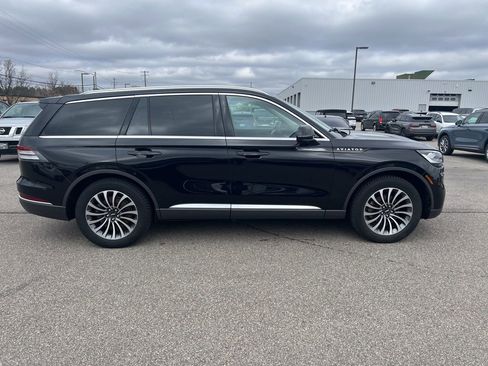 Used 2022 Lincoln Aviator Reserve w/ Elements Package Plus image 5